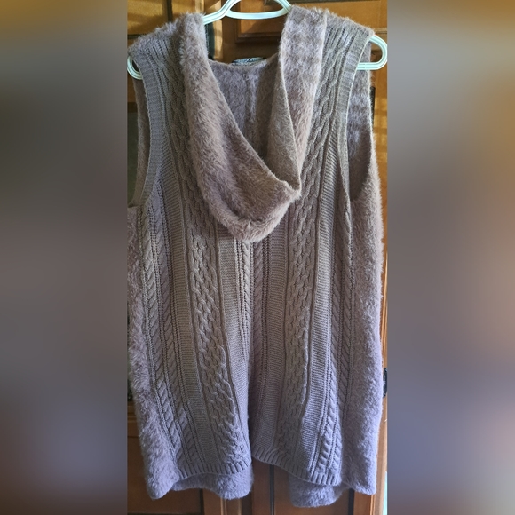 Ladies Oliver Fuzzy/Cableknit Long Vest, Pocketed/Hooded Mauve Sz Lrg - Picture 2 of 6